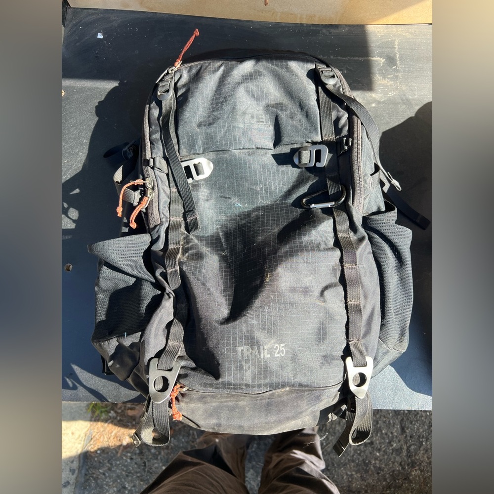 REI Trail 25 Backpack